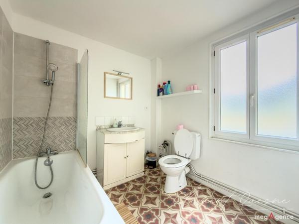 Immeuble à DIEPPE, 76200 - 178m²