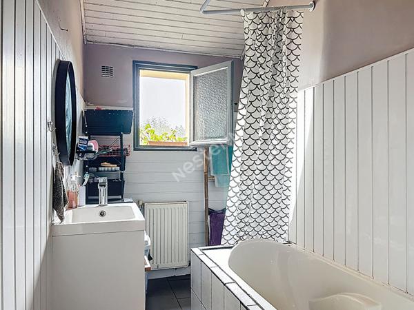 Maison vie de plain-pied, grand hangar, à vendre à Edern - Référence 8709