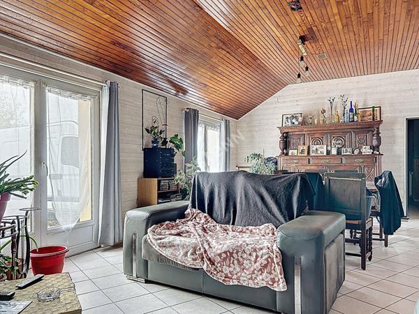 Maison vie de plain-pied, grand hangar, à vendre à Edern - Référence 8709