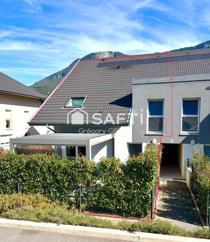 Belle appartement ‘ PIÈCES en duplex avec grande terrasse place de parking couverte et garage fermé.
