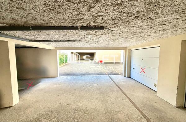 Belle appartement ‘ PIÈCES en duplex avec grande terrasse place de parking couverte et garage fermé.