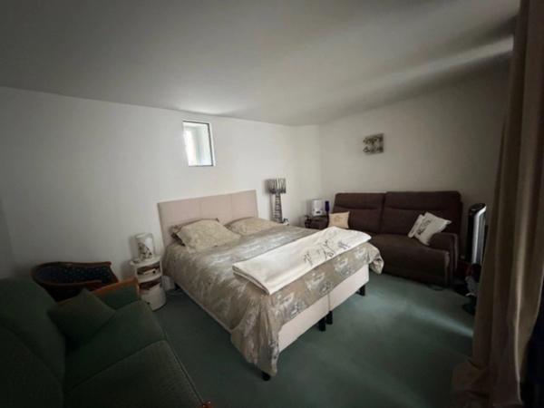 MARCIAC (32): élégante MAISON en pierre, singulière, 170m2 SANS TRAVAUX 4 chambres, salon cathedrale et autres...