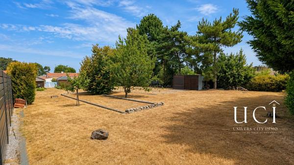 Saint-Jean-de-Boiseau – La Noë — Maison familiale de plain-pied avec piscine couverte sur 2 176 m²