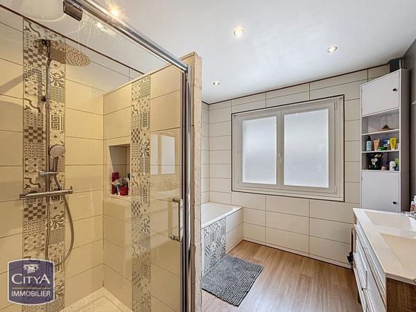 Maison à vendre 6 pièces 142m² Épernon (28230)