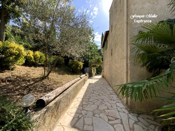 MANOSQUE – MAISON 7 PIÈCES – 163 M² – 5 CHAMBRES – PISCINE