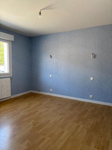 A LOUER - Maison -  Questembert - 3 chambres - 96.37 m2