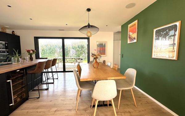 Maison à vendre    4 pièces •  Saint-Jean-de-Marsacq