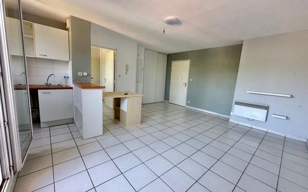 Appartement à vendre    2 pièces • 39 m2 Vauvert