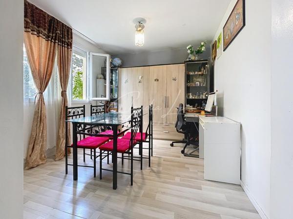 Appartement F4 avec cave et parking sécurisé