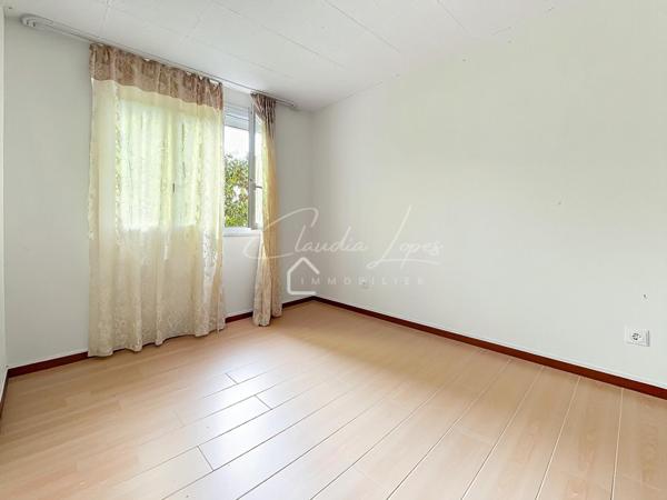 Appartement F4 avec cave et parking sécurisé