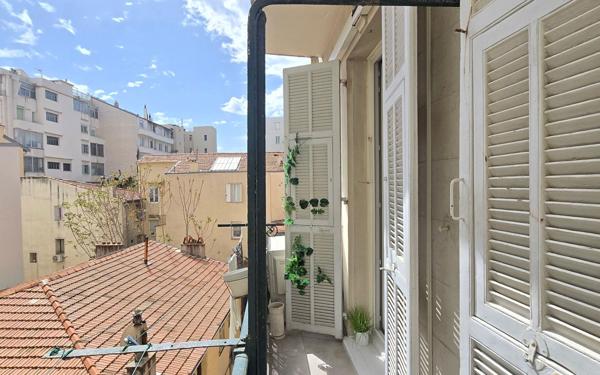 Appartement à vendre    3 pièces • 69,08 m2 Nice