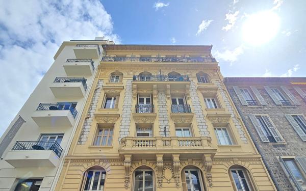 Appartement à vendre    3 pièces • 69,08 m2 Nice