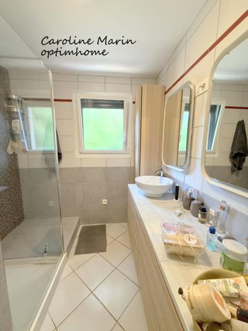 ROUEN - Maison sur sous-sol complet viable de plain-pied  140 m² jardin 687 m²