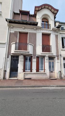 Immeuble 200 m² Vichy proche 4 chemins et marché couvert