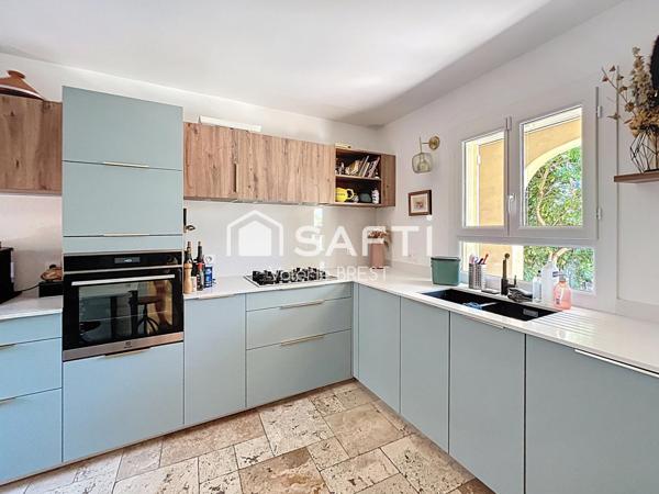 13007-Bompard-Maison 5 pièces- Piscine - Parkings.