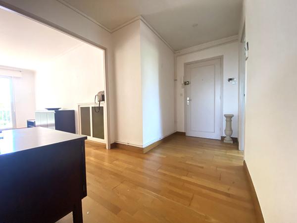 Appartement à vendre à Vannes Rive droite du Port - 3 chambres - ascenseur - terrasse