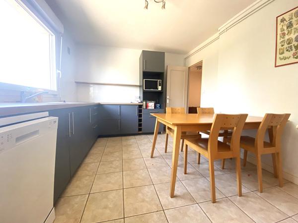 Appartement à vendre à Vannes Rive droite du Port - 3 chambres - ascenseur - terrasse