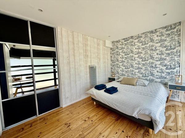 Appartement F3 à vendre  3 pièces - 60 m 2   LA ROCHELLE  - 17