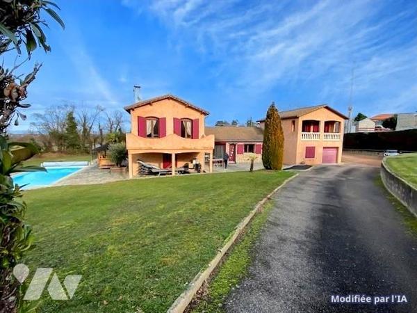 Très belle villa individuelle, construction traditionnelle de 1988 par artisans pour partie de plai