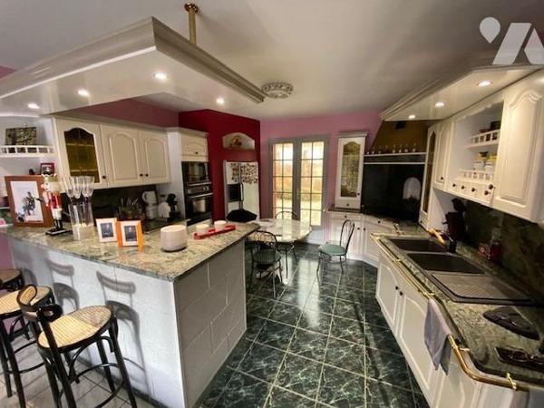 Très belle villa individuelle, construction traditionnelle de 1988 par artisans pour partie de plai