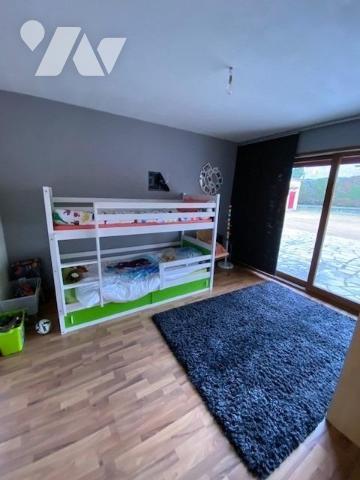 Très belle villa individuelle, construction traditionnelle de 1988 par artisans pour partie de plai