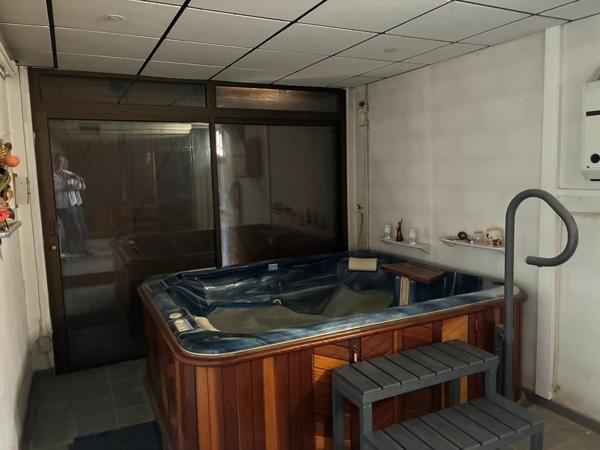 Villa T7 quartier paisible