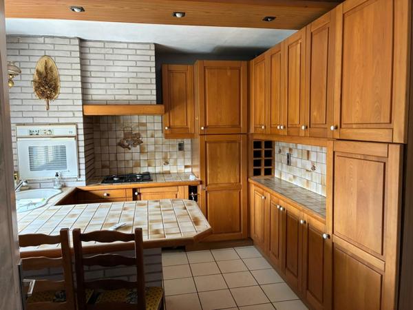 Villa T7 quartier paisible