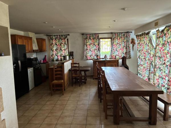 Villa T7 quartier paisible