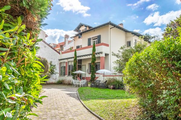 BIARRITZ - VILLA D'EXCEPTION EN PLEIN COEUR DE VILLE
