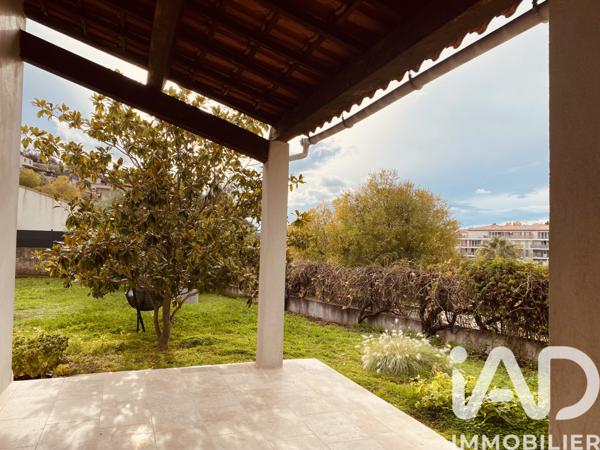 Maison à vendre 6 pièces 172 m² Ollioules