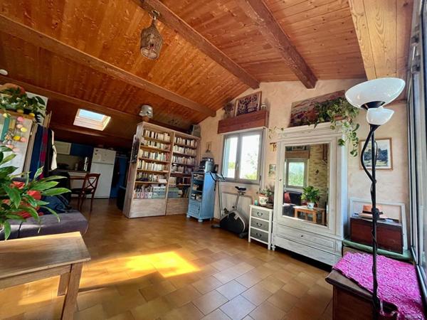 jolie petite maison de 75m2 sur terrain arboré