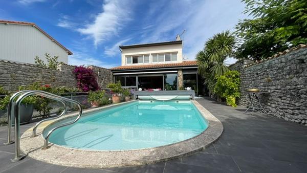 Maison/Villa avec vue mer à Vaux sur Mer de 186.93m2