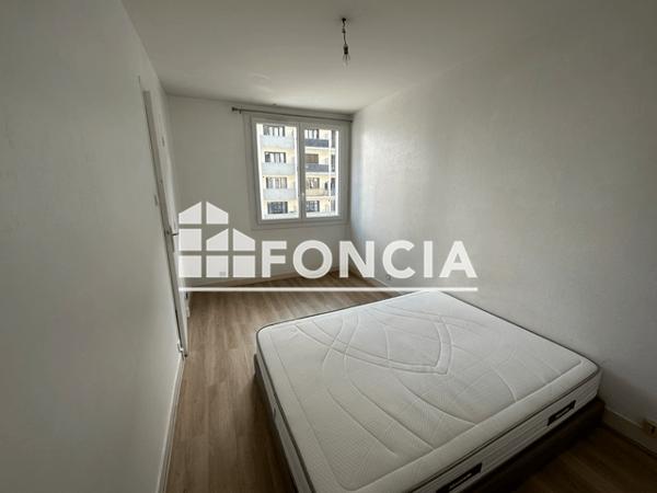Location Appartement 3 pièces 52.25 m² - 36 A 46 RUE GENERAL FERRIE Grenoble 38100