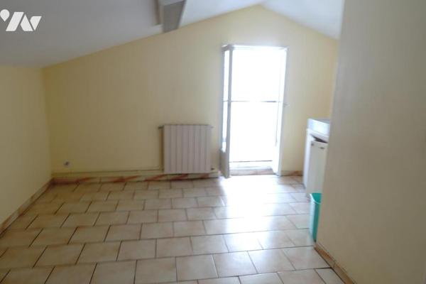 Villa sur 3 niveaux à usage professionnel