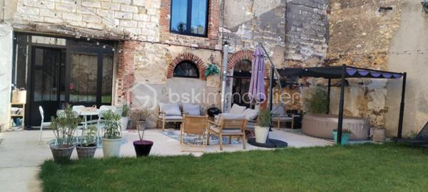 Maison traditionnelle de 392 m²