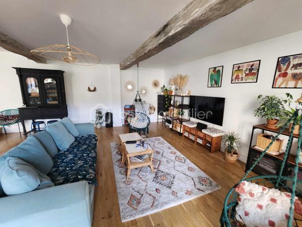 Maison traditionnelle de 392 m²