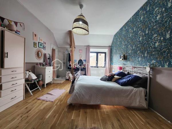 Maison traditionnelle de 392 m²
