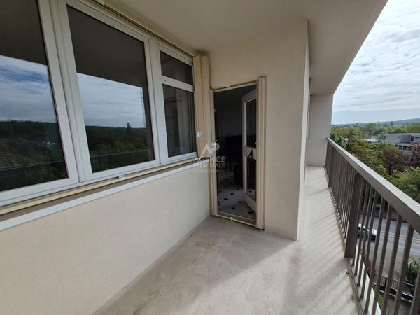 Appartement Le Pecq 4 pièces 74.63m2 €280 000 ** - Référence 18110