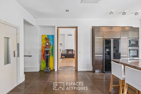 Villa des années 30 style Belle Époque avec ascenseur et jardin