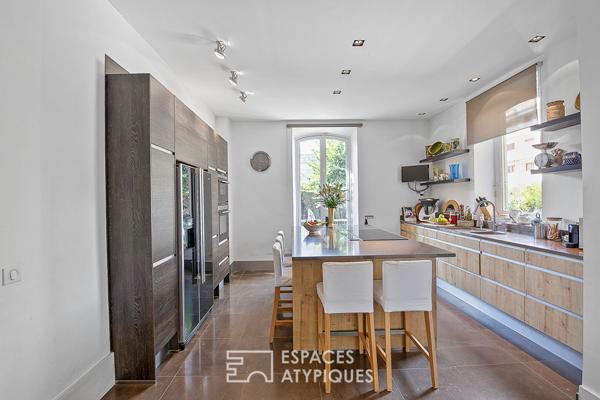 Villa des années 30 style Belle Époque avec ascenseur et jardin