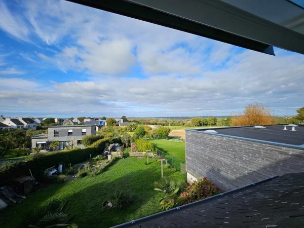 Maison de ville à Crozon, proche voie verte, à visiter sans tarder !