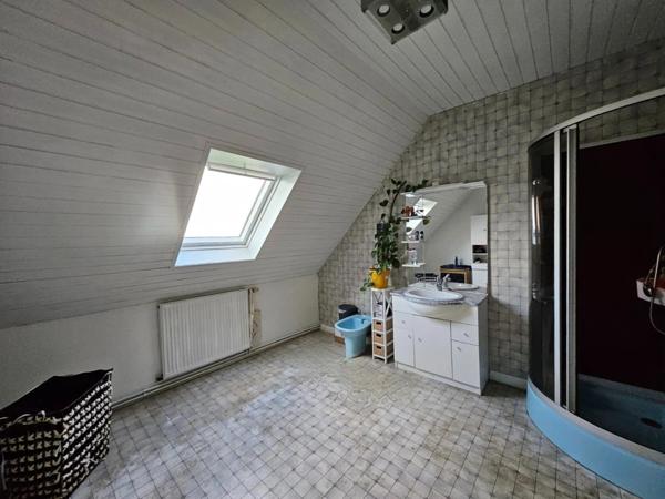 Maison de ville à Crozon, proche voie verte, à visiter sans tarder !