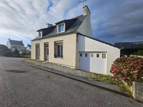 Maison de ville à Crozon, proche voie verte, à visiter sans tarder !