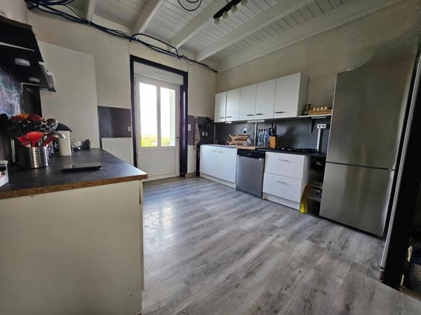 Maison de ville à Crozon, proche voie verte, à visiter sans tarder !