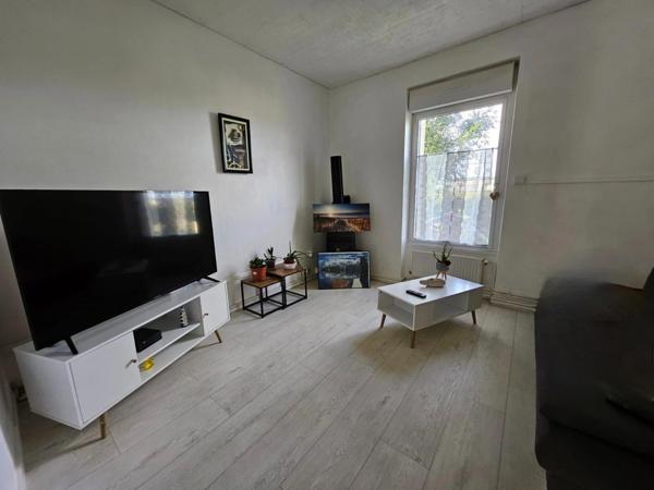 Maison de ville à Crozon, proche voie verte, à visiter sans tarder !