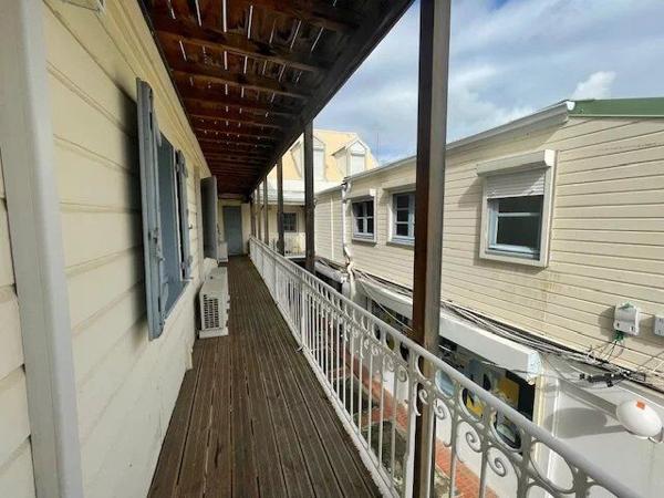 Vente Fonds de commerce 667 m2 à Fort-de-France