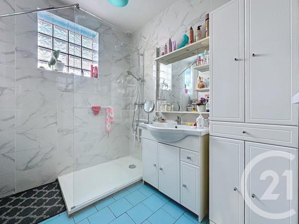 Maison à vendre  10 pièces - 240,57 m2 MONTFERMEIL - 93