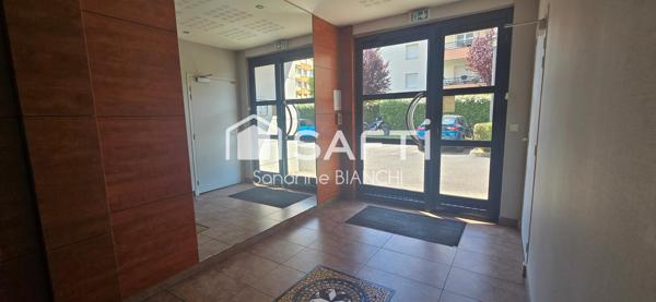 T3 avec ascenseur + parking privé et cave