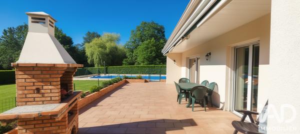 Maison à vendre 6 pièces 185 m² Camburat