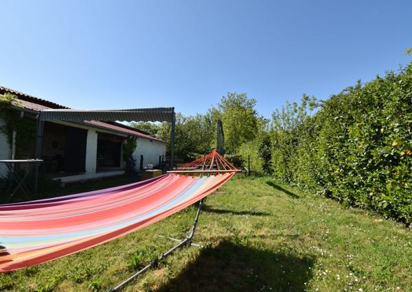 Técou (81600) Authentique ferme viticole rénovée – Charme, volumes + deux logements indépendants